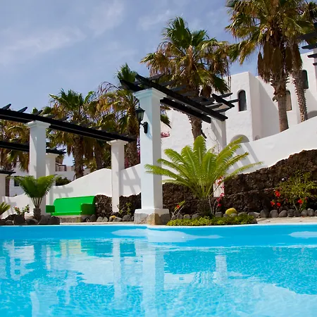 Aparthotel Esquinzo Y Monte Del Mar-3