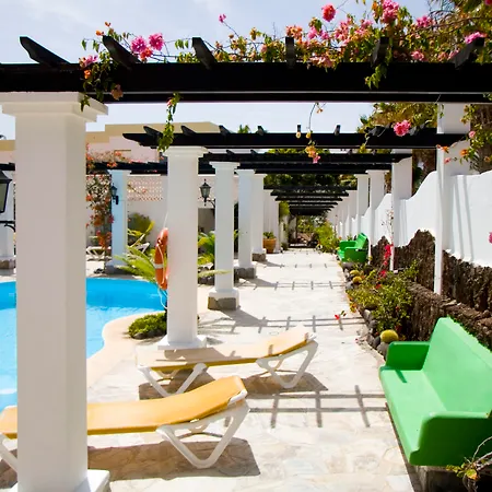 Aparthotel Esquinzo Y Monte Del Mar-2